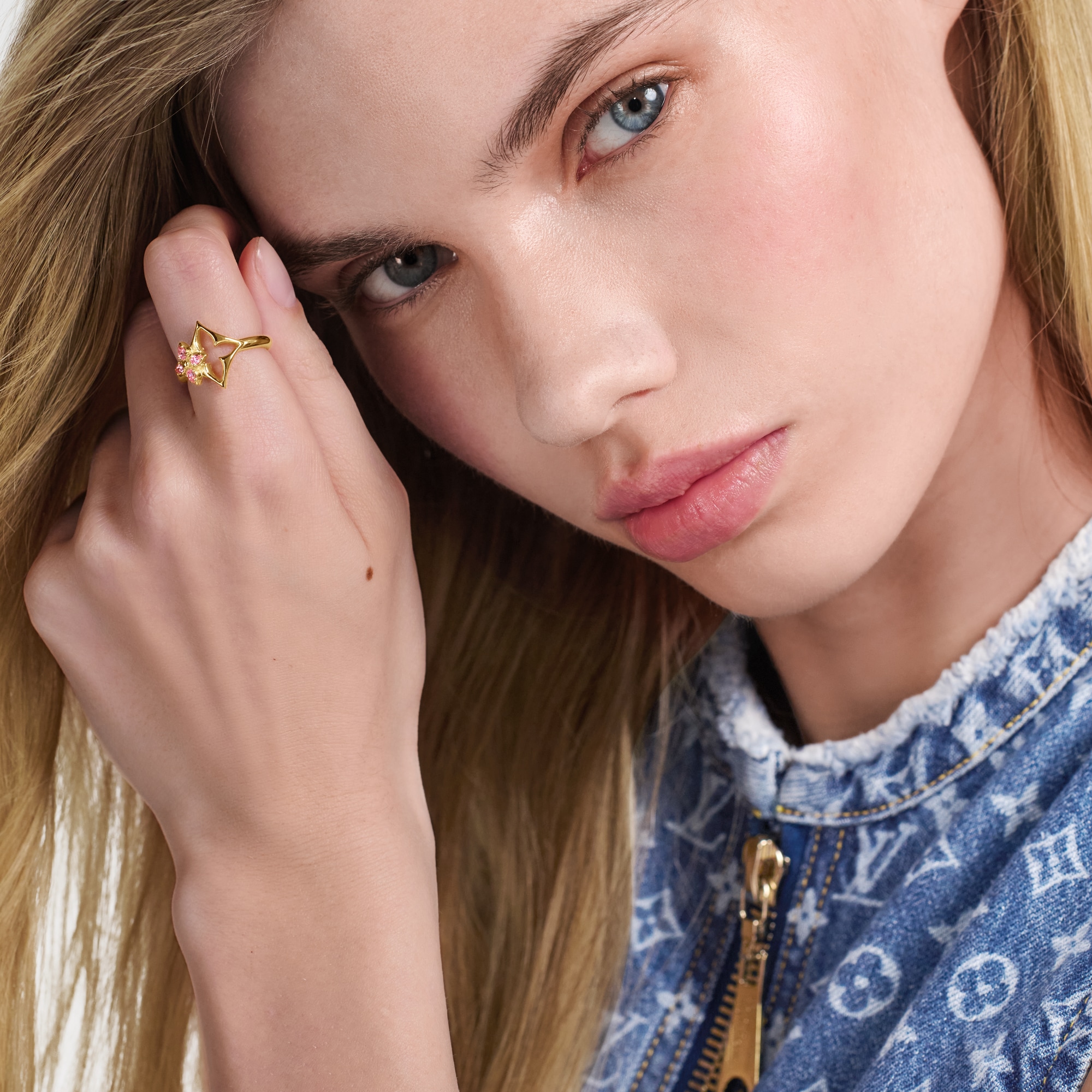 Flowergram Strass Ring S00 - Women - Fashion Jewelry | LOUIS VUITTON ®
